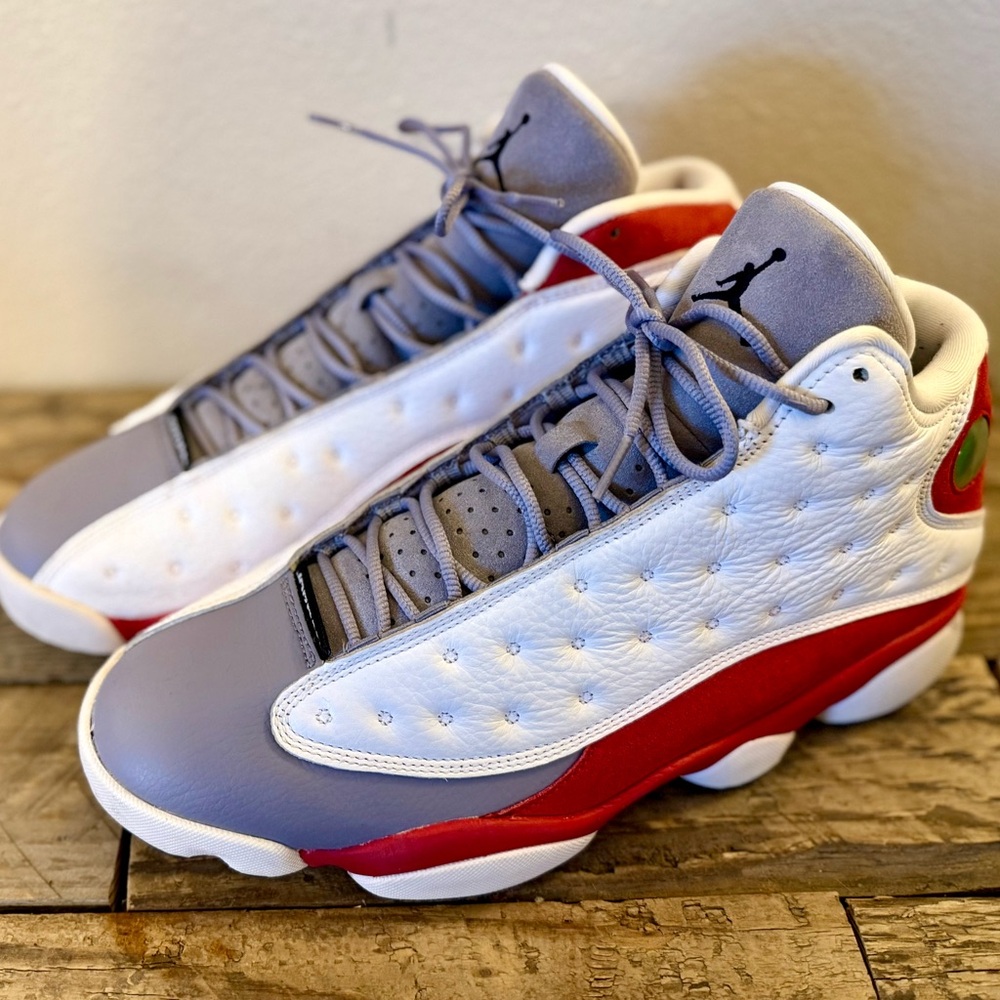Nike Air Jordan 13 Retro Grey Toe 2014 Size 11 - 414571-126
 Gray, White, Red